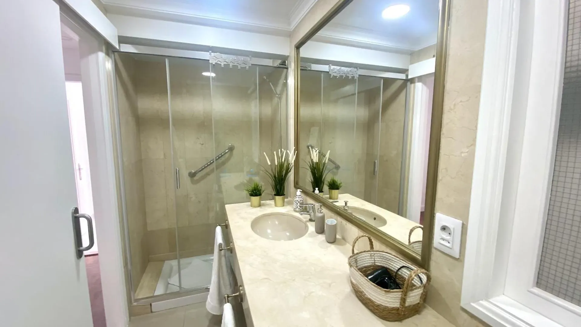 Vivienda Elada Apartment Las Palmas de Gran Canaria Spain